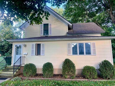 1001 Washington St, Eldora, IA 50627 - photo 2