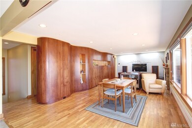 18506 Olympic View Dr, Edmonds, WA 98020 - photo 2