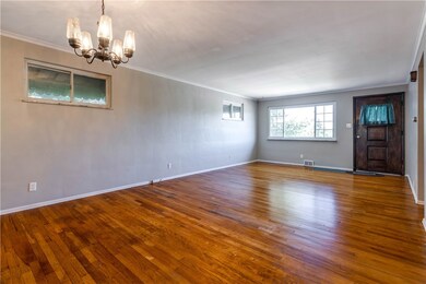 Gourgous hard wood floors and a open concept floor