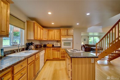 6827 Lakewood Rd, Stanwood, WA 98292 - photo 7