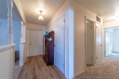 1501 Red Bud Ln, McAlester, OK 74501 - photo 3