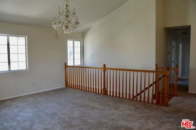 548 N Windsor Blvd, Los Angeles, CA 90004 - photo 7