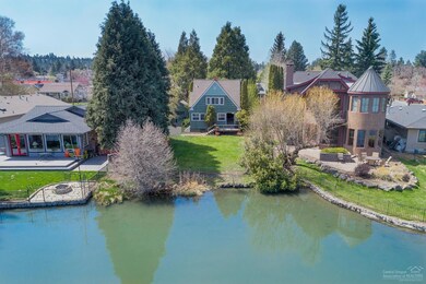 814 NW Harmon Blvd, Bend, OR 97701 - photo 2