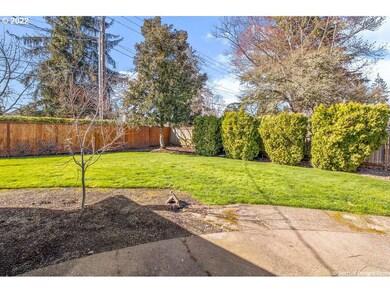 2100 Elysium Ave, Eugene, OR 97401 - photo 6