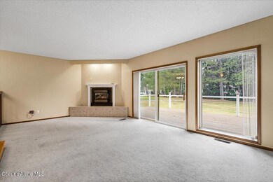 07-Living Room