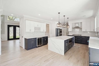 81 Eastbrook Dr, River Edge, NJ 07661 - photo 2