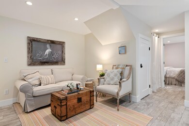 07-Living Room