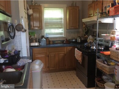 3319 Fulton St, Reading, PA 19605 - photo 6
