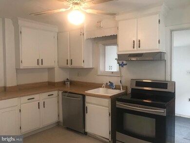 1113 Macdade Blvd, Darby, PA 19023 - photo 6