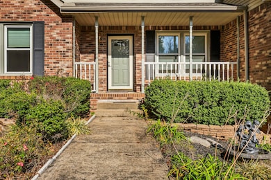 331 Dunbrook Dr, Clarksville, TN 37043 - photo 2