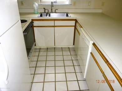 610 Petunia Ln S, Whiting, NJ 08759 - photo 7