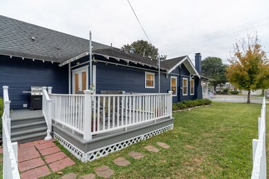 615 Pecore St, Houston, TX 77009 - photo 6