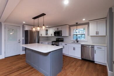 12 Stearns Place, Salem, MA 01970 - photo 5