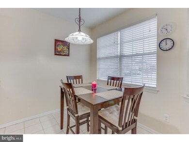 604 Blossom Cir unit 604, Dayton, NJ 08810 - photo 6