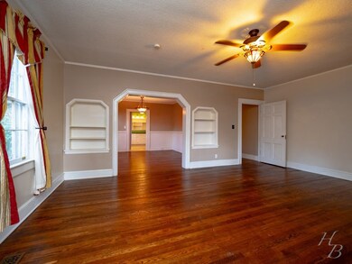 Living Rm to Dining rm
