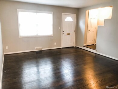 721 N Eton St unit 13, Birmingham, MI 48009 - photo 4