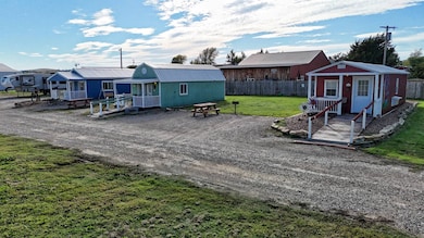 647 E 1st St, Lucas, KS 67648 - photo 6