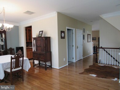 25322 Mcintyre Square, Chantilly, VA 20152 - photo 2