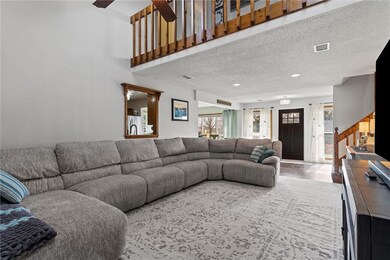 720 Sandpiper St, Raymore, MO 64083 - photo 4