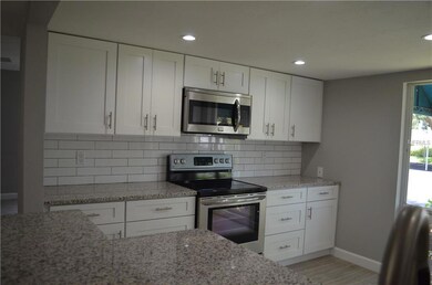 302 108th St W unit 109, Bradenton, FL 34209 - photo 3