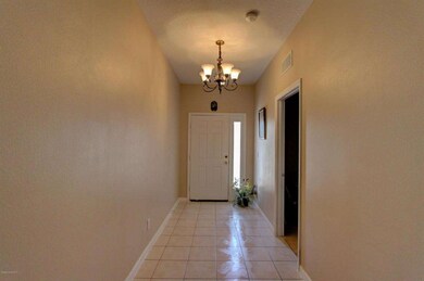 IMG_0578_79_80_Interior 2