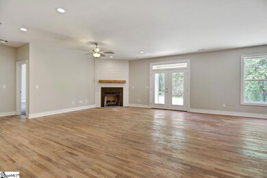 901 Log Shoals Rd, Greenville, SC 29607 - photo 4