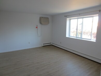 34 Hamilton Rd unit 410, Arlington, MA 02474 - photo 4
