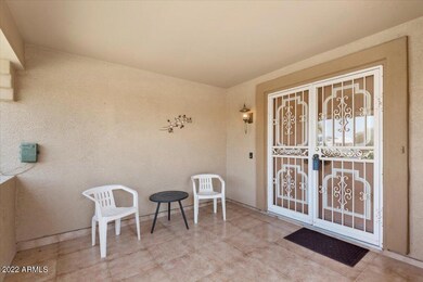 04-9901 W Oakstone Dr