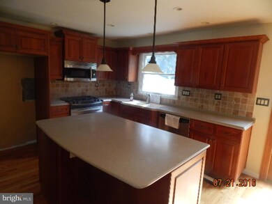 217 Fenimore Ln, Delanco, NJ 08075 - photo 5