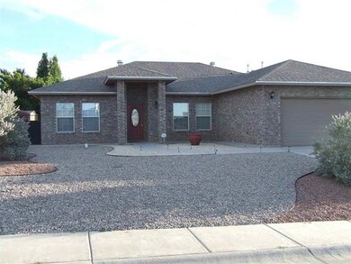 842 Hermoso El Sol, Alamogordo, NM 88310 - photo 2