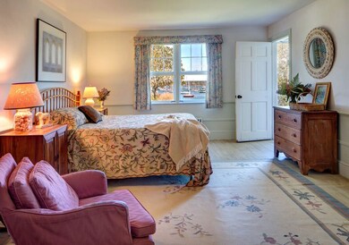 111 Main St, Vineyard Haven, MA 02568 - photo 5