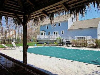 4 Pheasant Hill, Bellingham, MA 02019 - photo 2