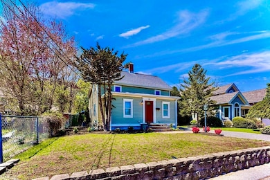 33 Lill Ave, West Newton, MA 02465 - photo 4