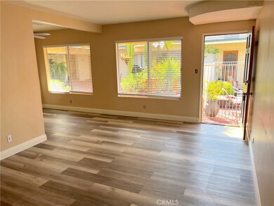 2115 Placentia Ave unit 15, Costa Mesa, CA 92627 - photo 2