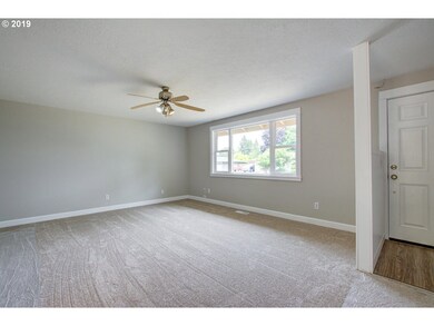 651 N Birch St, Canby, OR 97013 - photo 7