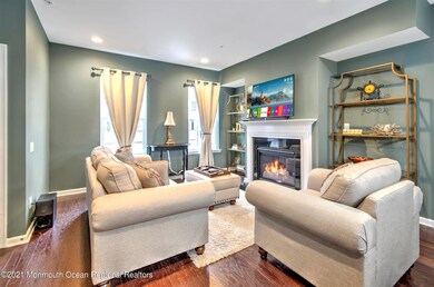 06-LIVING ROOM