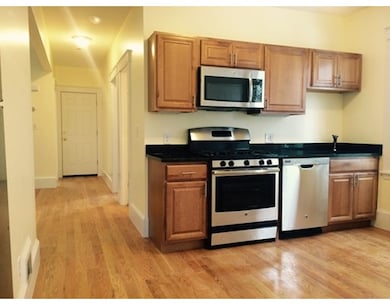 28 Melbourne St unit 1, Dorchester Center, MA 02124 - photo 3