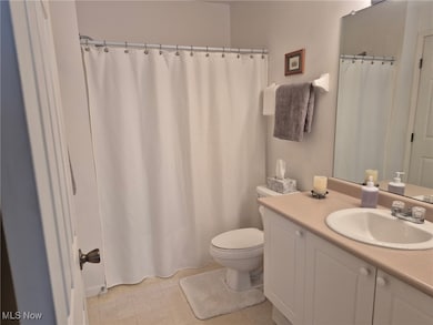 400 Oxford Oak Dr, Columbus, OH 43004 - photo 6