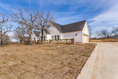 152 Lucky Ridge Ln, Boyd, TX 76023 - photo 2