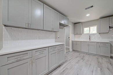 9830 Degas Ln, Houston, TX 77016 - photo 4