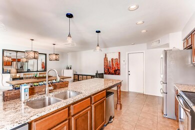 1922 E Fa-012-28-Kitchen-MLS_Size