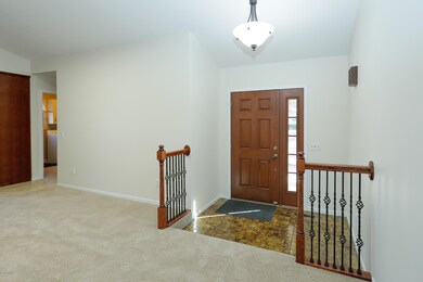 127 Maple Circle-103