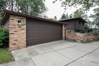 3241 S Schultz Dr, Lansing, IL 60438 - photo 2