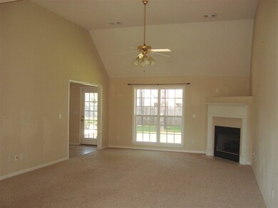 104 Irish Moss Ct, Warner Robins, GA 31088 - photo 2