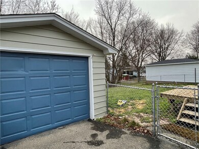 3526 W 33rd St, Erie, PA 16506 - photo 2