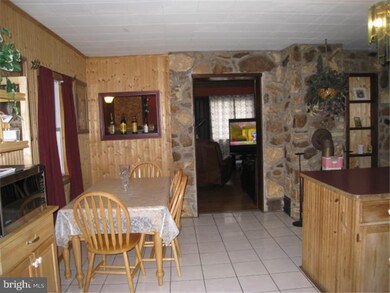 162 Idlewild Rd, Levittown, PA 19057 - photo 3