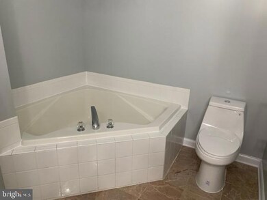 141 Rittenhouse Dr, Woodbury, NJ 08096 - photo 4