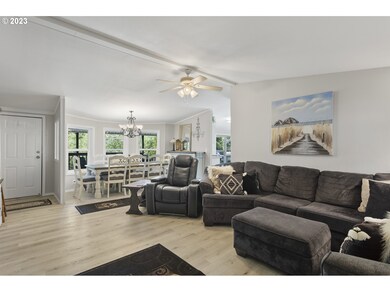 Living Room/Dining Room