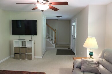 107a Gilcreast Rd, Londonderry, NH 03053 - photo 4