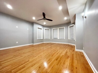 6326 N Rockwell St unit 1, Chicago, IL 60659 - photo 2